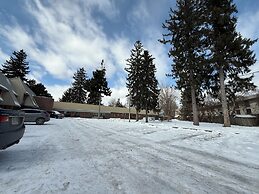 Idlewood Inn