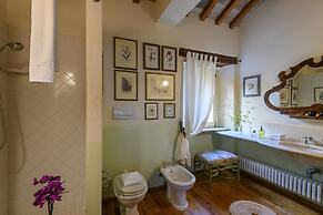 Villa Emily 10 by Marche Holiday Villas