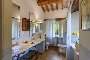 Villa Emily 10 by Marche Holiday Villas
