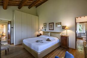 Villa Emily 10 by Marche Holiday Villas
