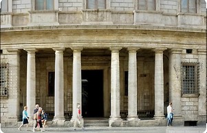 Palazzo Massimo Enchanting Apartment