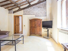 Charming Luxury Trastevere Apartment
