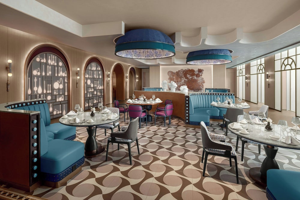 Renaissance Korla Hotel