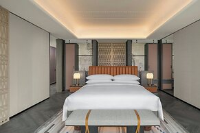 Renaissance Korla Hotel