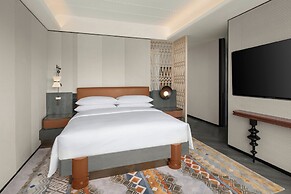 Renaissance Korla Hotel