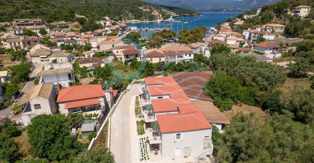 8 Homes