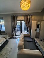 Bryanston Palms Accommodation