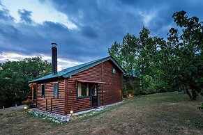 Chalet Likouresi Village