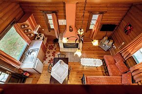 Chalet Likouresi Village