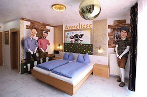 Schlagerschloss Hotel