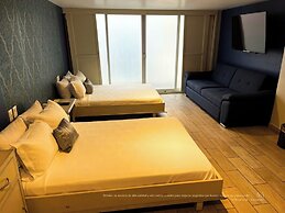 Hotel Santosi
