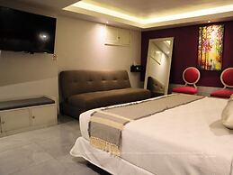 Hotel Santosi