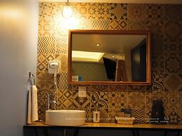 Hotel Santosi