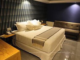 Hotel Santosi
