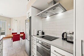 Paihia Waterfront Suites