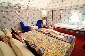 Stay Incredible Camp