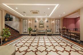 The Residency - A Boutique Hotel