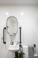 Modern Studios with Kitchen & Ensuite