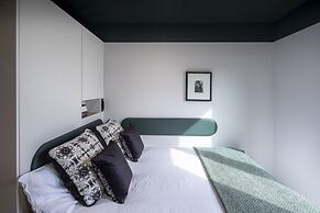 Modern Studios with Kitchen & Ensuite