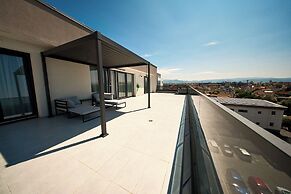 Bach Apartments 2
