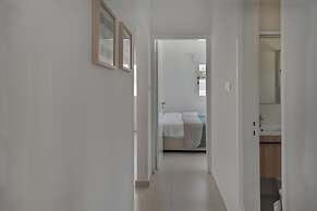 Phaedrus Living Olga Residence