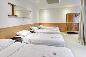 Marnix360Apartments