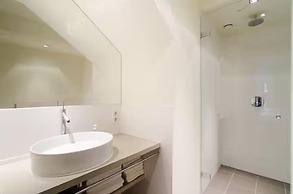 Marnix360Apartments