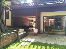 Three Bedroom Balinese Villa - a Shared Pool