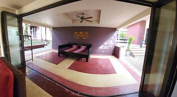 Three Bedroom Balinese Villa - a Shared Pool