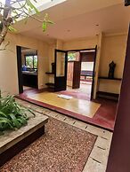 Three Bedroom Balinese Villa - a Shared Pool