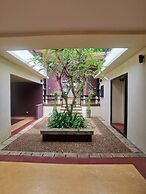 Three Bedroom Balinese Villa - a Shared Pool