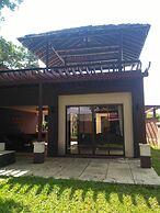 Three Bedroom Balinese Villa - a Shared Pool