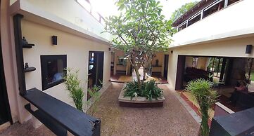 Three Bedroom Balinese Villa - a Shared Pool