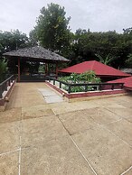 Three Bedroom Balinese Villa - a Shared Pool