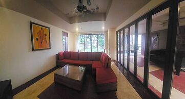 Three Bedroom Balinese Villa - a Shared Pool