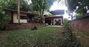 Three Bedroom Balinese Villa - a Shared Pool