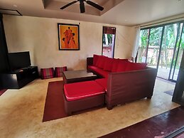Three Bedroom Balinese Villa - a Shared Pool