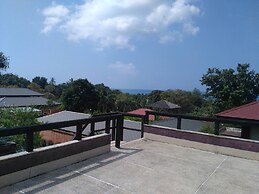 Three Bedroom Balinese Villa - a Shared Pool