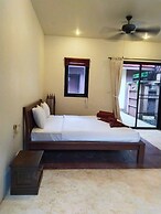Three Bedroom Balinese Villa - a Shared Pool