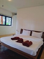 Three Bedroom Balinese Villa - a Shared Pool