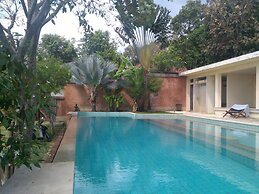 Three Bedroom Balinese Villa - a Shared Pool
