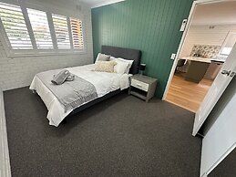 Central Cullen Apartments