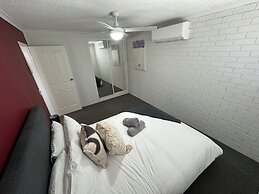 Central Cullen Apartments
