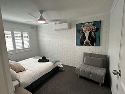 Central Cullen Apartments