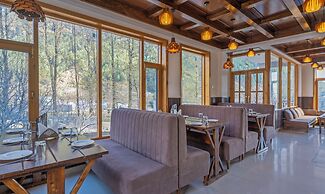 Treebo M R Villa