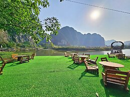 An Riverside Ecolodge