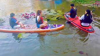 An Riverside Ecolodge