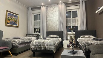 Apartment in Pellingen With Parking