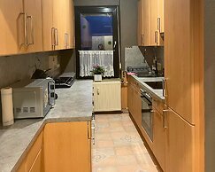 Apartment in Pellingen With Parking