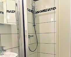 Apartment in Pellingen With Parking